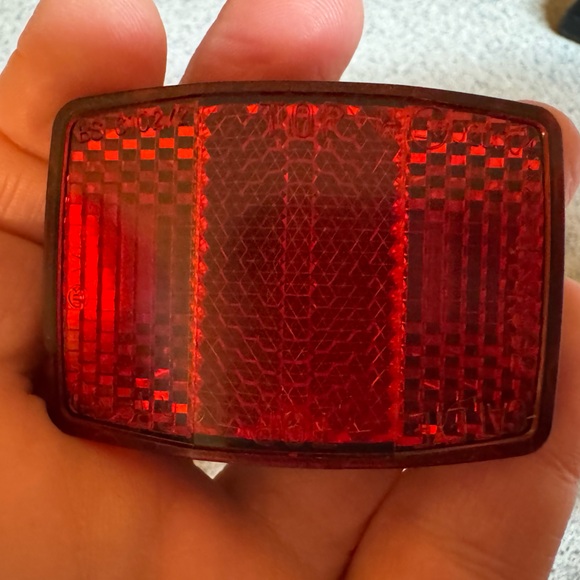 Red Bicycle Rear Reflector - Picture 2 of 5